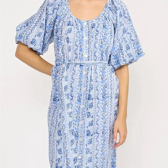 Elegant Blue Floral Maxi Dress - Picture 1 of 4